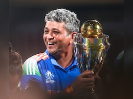 कौन हैं अमोल मजूमदार? जिन्हें IND टीम में नहीं मिला मौका, मगर अपनी कोचिंग में महिला टीम को बना दिया चैंपियन