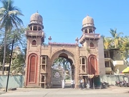 90% बांग्लादेशी छात्र! क्या है जामिया इस्लामिया इशातुल उलूम? पूर्व BJP सांसद ने अल फलाह जैसा 'देश विरोधी' संस्थान बताया