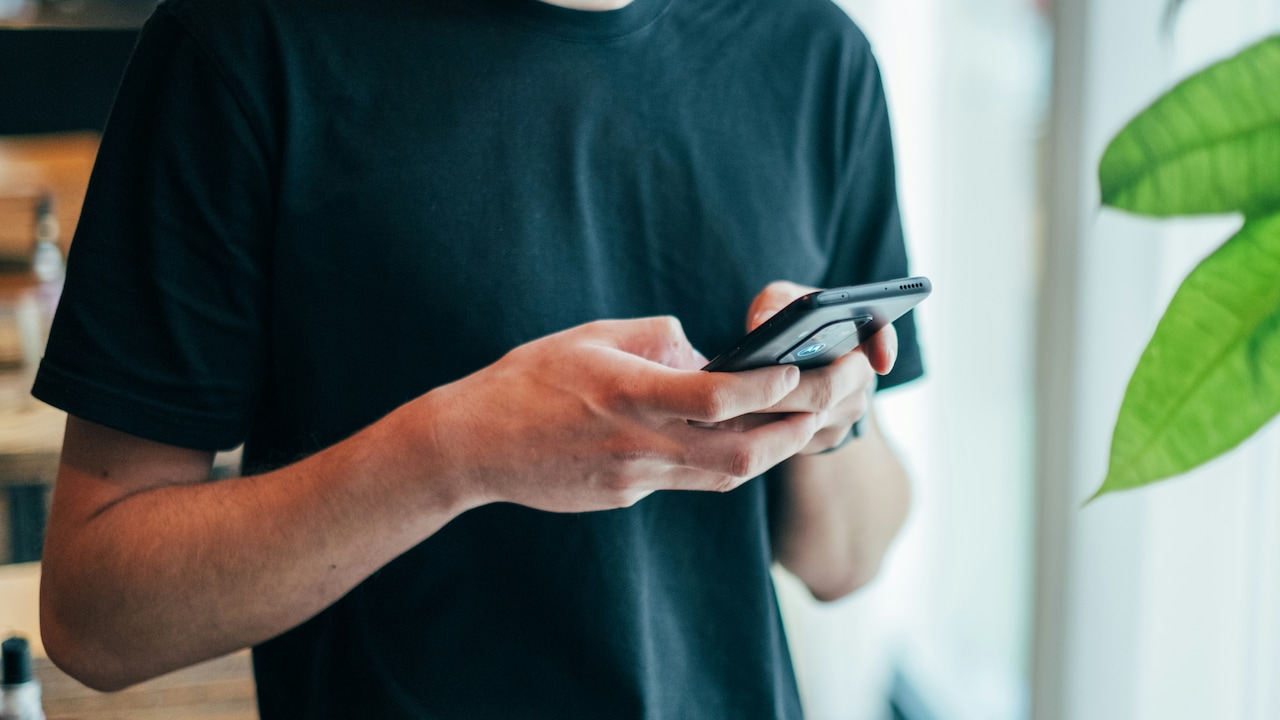 Best Premium Smartphone Discounts On Flipkart Black Friday