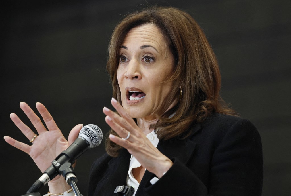 &#039;Babies Will Starve&#039;: Kamala Harris Slams Trump&#039;s $300 Million Ballroom Plan