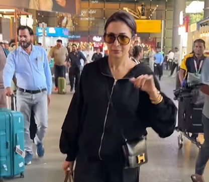 52 साल की मलाइका अरोड़ा मिस्ट्री बॉय संग हुईं स्पॉट, आंखों में आखें डाल किया इशारा, होने लगीं ट्रोल