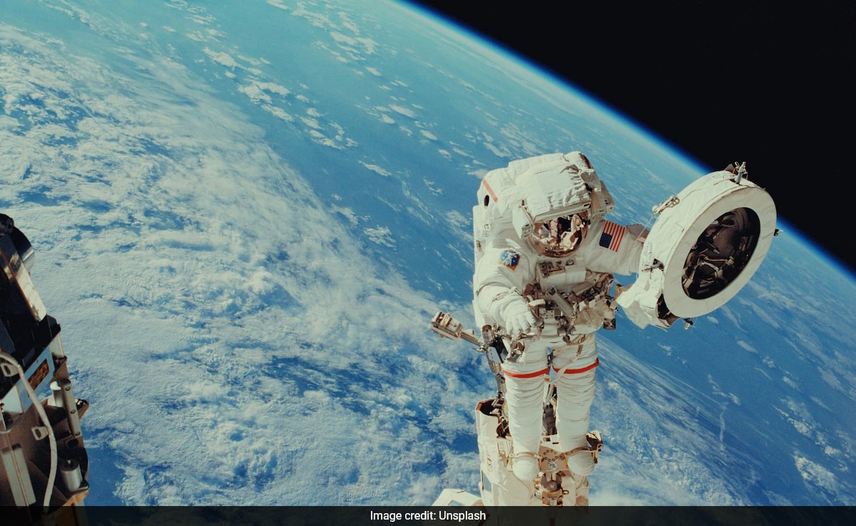 Scientists Plan To Make Space Food From Thin Air And Astronaut Urine