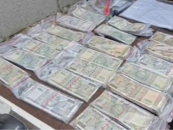 10th-Pass Watches Videos, Reads And Becomes &#039;Counterfeiting Expert&#039;. Arrested