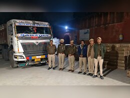 राजस्थान: ट्रक के आगे पीछे अलग-अलग नंबर प्लेट, भूसी के नीचे शराब के कार्टन; पंजाब में बनी डेढ़ करोड़ की शराब जब्त