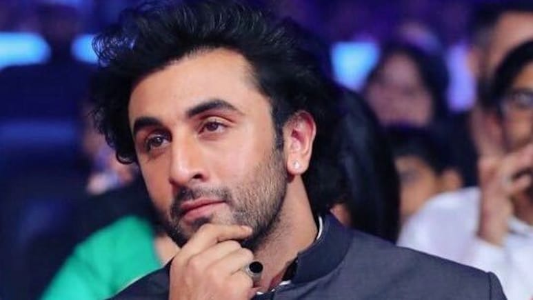 मोटी रकम लेकर शादियों में क्यों नहीं नाचते रणबीर कपूर? 14 साल पहले कहा था- जहां लोग शराब हाथ में लिये...