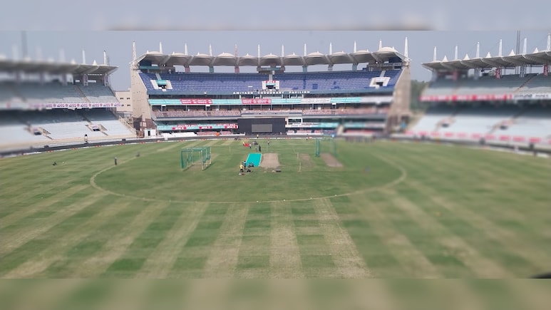 झारखंड में फैंस भूल चुके हैं टेस्ट की हार, टिकटों की कालाबाजारी, रांची की पिच पर लगेगा रनों का अंबार?