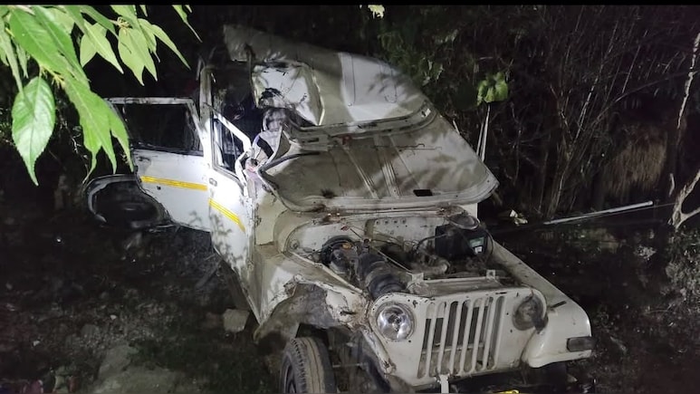 रुद्रप्रयाग: केदारनाथ हाईवे पर हुआ हादसा, मैक्स खाई में गिरी, दो की मौत, चार घायल