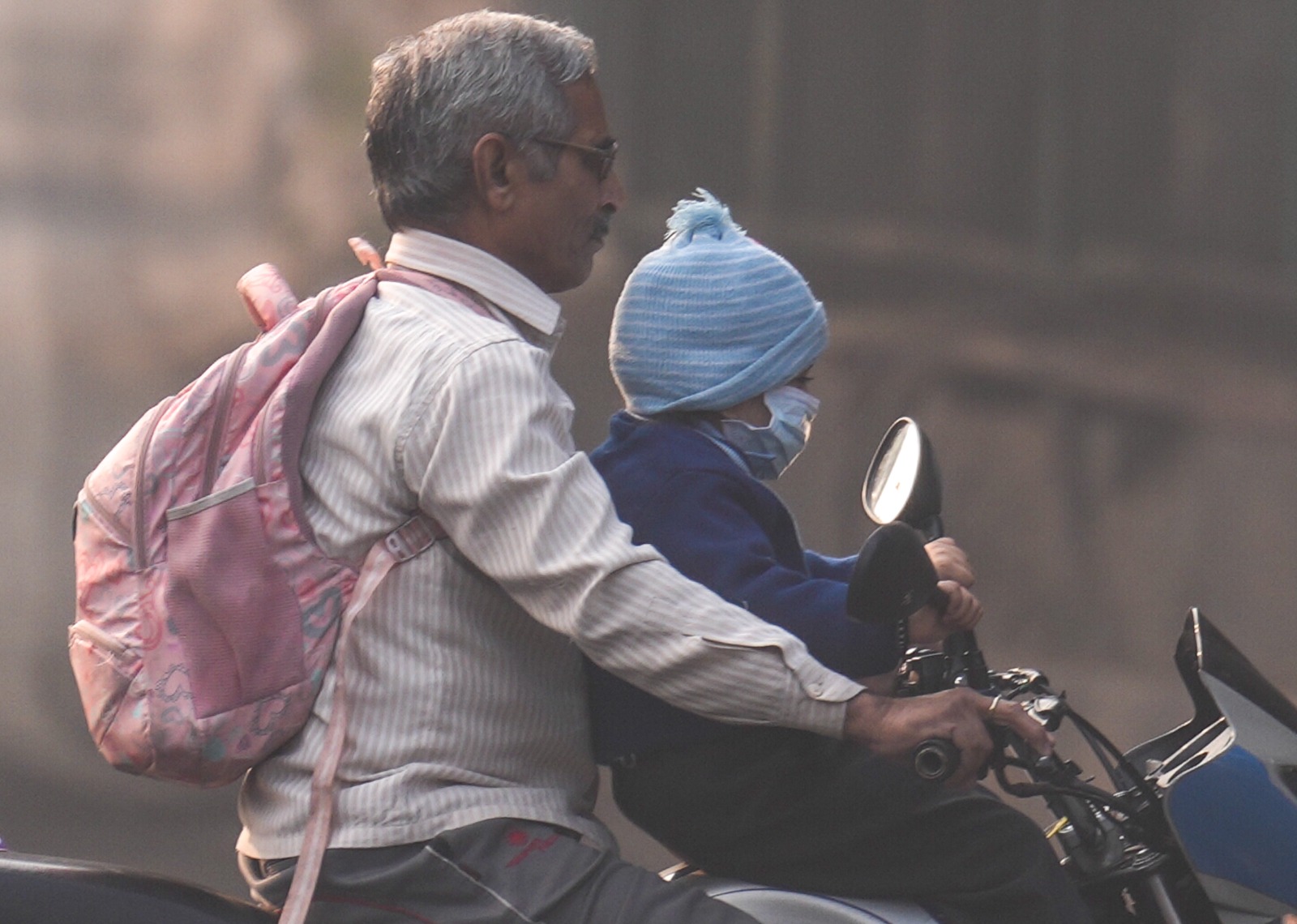 बस 2 दिन...दिल्ली में कड़ाके की सर्दी के लिए कस लो कमर, इन इलाकों में होगी झमाझम बारिश