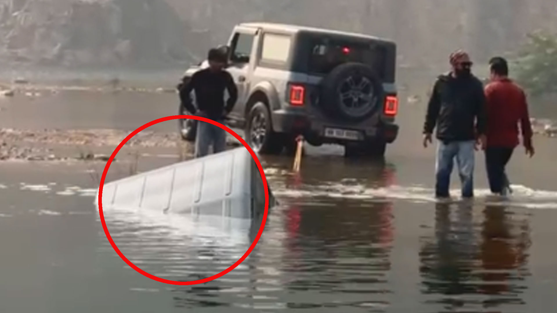 On Camera, Mahindra Thar Drowns In Lake Near Delhi In Dangerous Stunt