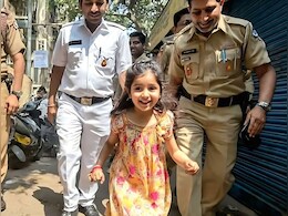 6 महीने से लापता मासूम जब लौटी...तो मां बाप से पहले पुलिसवालों को गले लगाकर रो पड़ी, Anand Mahindra ने कहा..