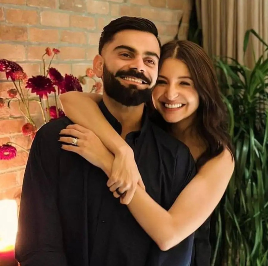 विराट कोहली के फैन ने मीम में दिखाई ऐसी चीज, क्रिकेटर कहलाए बेवफा, अनुष्का ने किया पोस्ट लाइक, लोग लेने लगे मजे