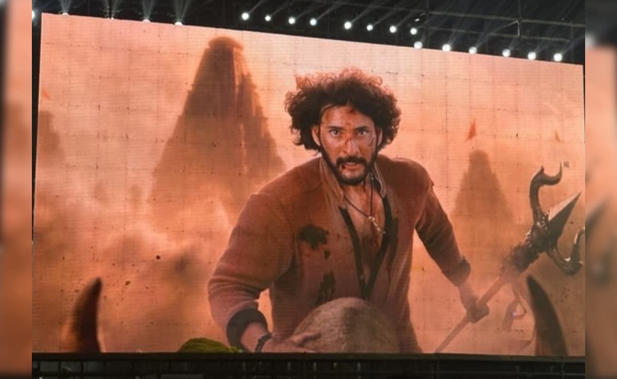 Mahesh Babu Look Varanasi: हाथ में त्रिशूल, बैल की सवारी, राजामौली की वाराणसी में महेश बाबू का धांसू लुक