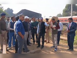 सर्दी में कोहरे के दौरान सुरक्षा के लिए किए जाएंगे विशेष इंतजाम, जायजा लेने ग्वालियर रेलवे स्टेशन पहुंचे डीआरएम