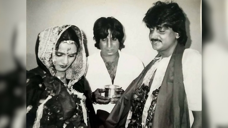 निर्माता संग भागकर शादी करने वाली सुपरस्टार की 10 फोटो, जितेंद्र और राजेश खन्ना संग दी सुपरहिट फिल्में निर्माता संग भागकर शादी करने वाली सुपरस्टार की 10 फोटो, जितेंद्र और राजेश खन्ना संग दी सुपरहिट फिल्में