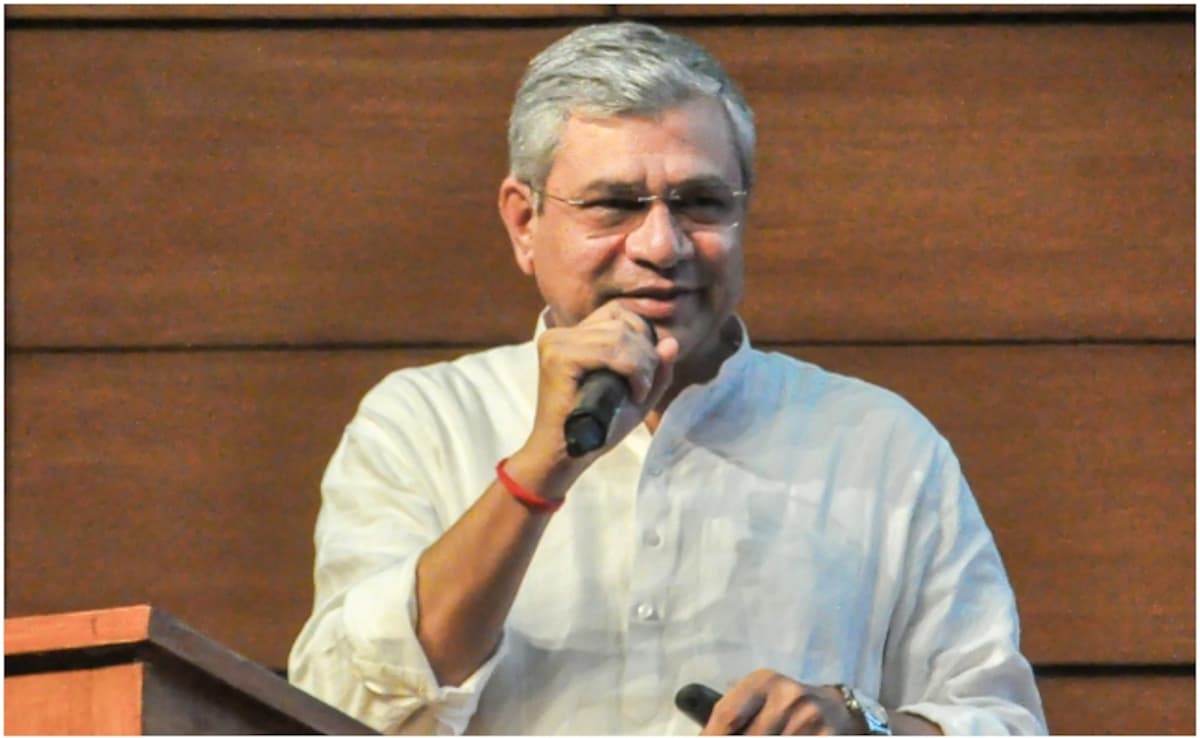 India To Receive Its 1st Bullet Train On Aug 15 Next Year: Ashwini Vaishnaw