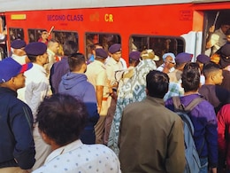 Mahanagari Express : महानगरी एक्सप्रेसच्या शौचालयात धक्कादायक संदेश, रेल्वे थांबवली; पोलीस अलर्टवर, प्रवाशांमध्ये भीतीचं वातावरण