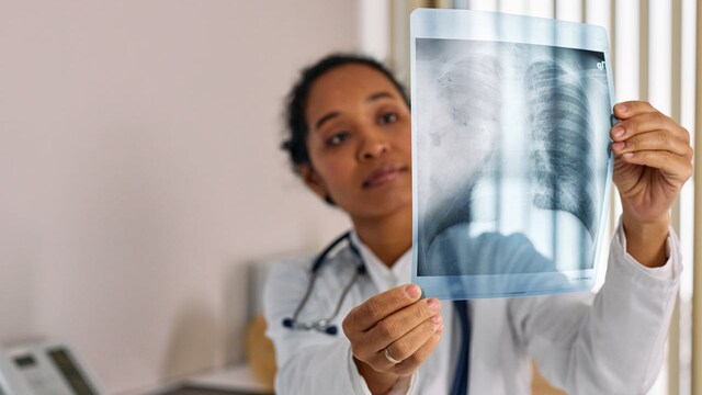 This World Pneumonia Day, let's take a pledge to follow the prevention tips.