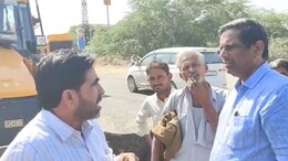 अतिक्रमण हटाने पहुंचे  UIT सचिव बेनीवाल के नाम पर भड़के... दी गाली, कहा- पता करो सबसे पहले उसी का इलाज करेंगे