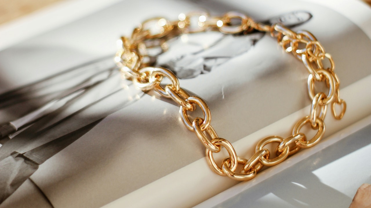 Top Trending Bracelet Styles That Layer Well With Watches Top Trending Bracelet Styles That Layer Well With Watches