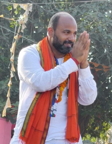 बिहार चुनाव में अजब जीत की गजब कहानी, 'पैराशूट प्रबंधन' से मिली महज 25 दिनों में चुनावी जीत,नितेश बन गए विधायक