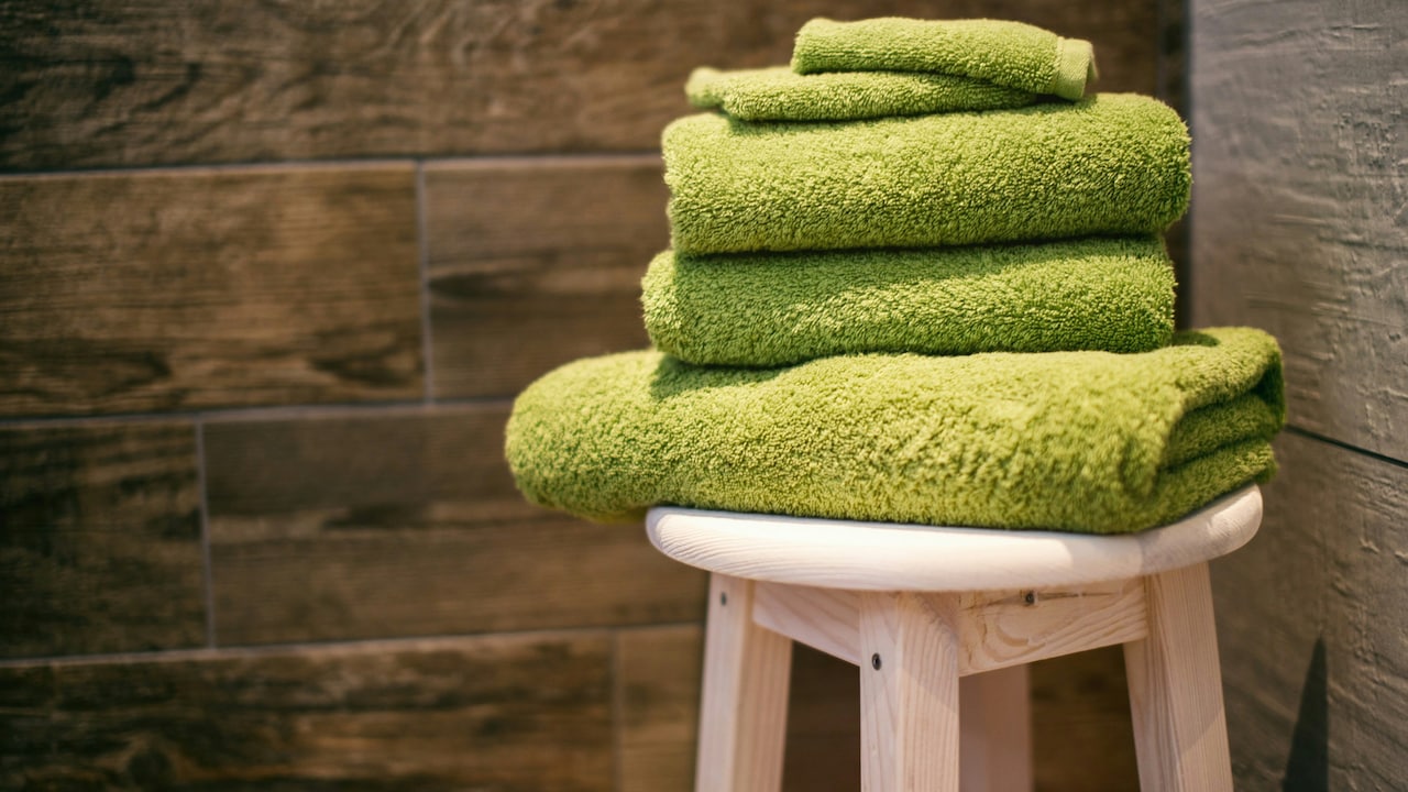 Bathrobe vs Towel: Comfort Rituals That Get Overlooked