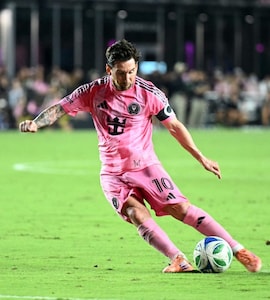 Inter Miamis Lionel Messi Wins Second Consecutive MLS MVP Award