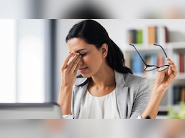 Eye Care Tips: आंखों की सेहत से हैं परेशान, तो ये आसान उपाय बढ़ाएंगे रोशनी 