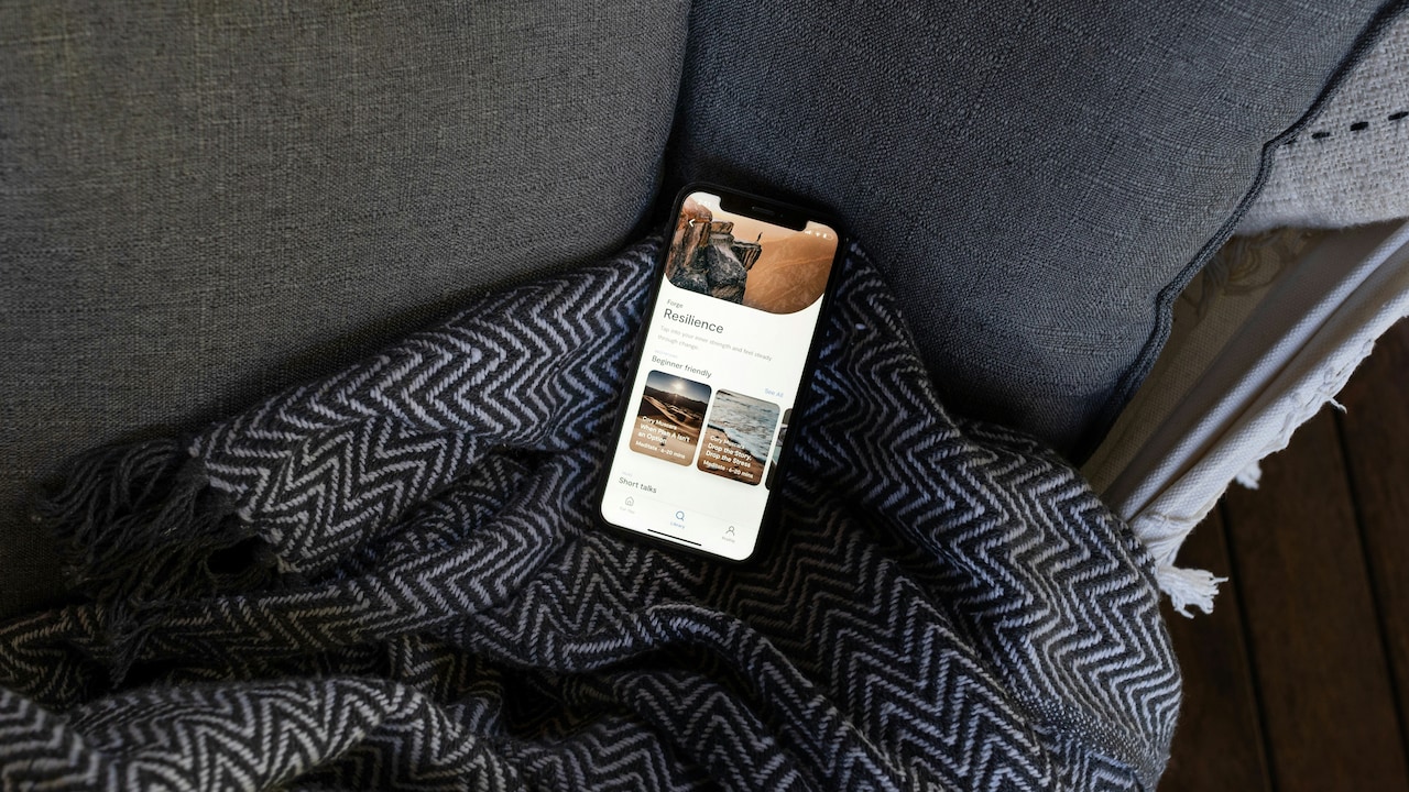 Safe Electric Blanket Buying Guide: Heat Settings, Fabrics And More