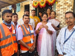 KDMC News: कचऱ्यात सापडलेले सोन्याचे दागिने महिलेला केले परत, वाढदिवशीच महिलेच्या डोळ्यात आनंदाश्रू तरळले!