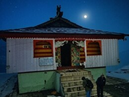 इस मंदिर में हर 12 साल में गिरती है बिजली, चकनाचूर हो जाता है शिवलिंग