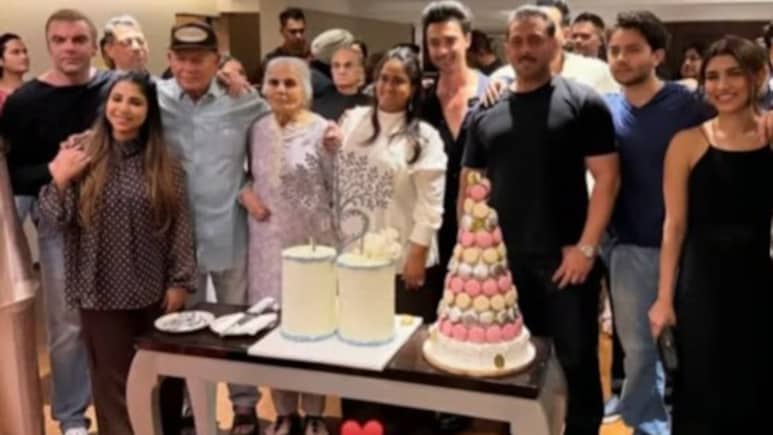 सलमान खान के मम्मी-पापा की 61वीं वेडिंग एनिवर्सरी धूमधाम से हुई सेलिब्रेट, INSIDE PHOTOS वायरल