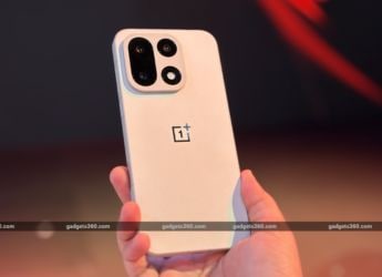 സ്നാപ്ഡ്രാഗൺ 8 എലൈറ്റ് ജെൻ 5 ചിപ്പും 7,300mAh ബാറ്ററിയും; വൺപ്ലസ് 15 ഇന്ത്യൻ വിപണിയിലെത്തി