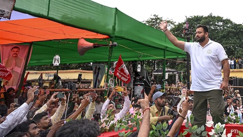 महागठबंधन के कब्जे वाली सीटों पर भी बंपर मतदान किस ओर इशारा? तेजस्वी की राघोपुर सीट पर भी जमकर वोटिंग