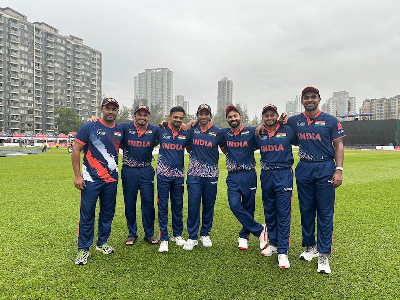 India vs Kuwait Live Score Hong Kong Sixes 2025: Uthappa Out For Golden Duck, India Chase 107