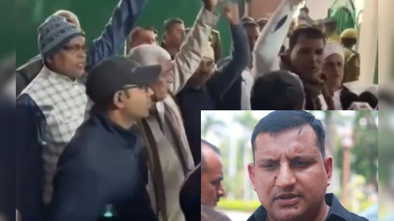 संजय यादव के खिलाफ लालू परिवार के बाद RJD में भी बगावत, राबड़ी आवास के बाहर जमकर नारेबाजी