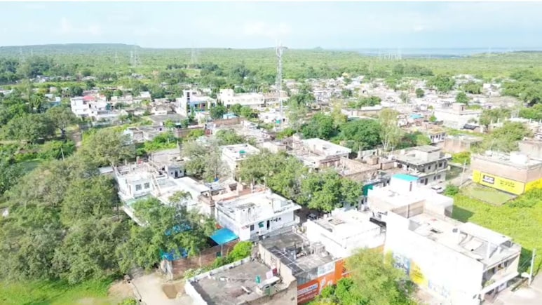 Land Scam: करोड़ों रुपये की जमीन की हेराफेरी, नगर पालिका से रिकॉर्ड गायब, जांच के नाम पर ...