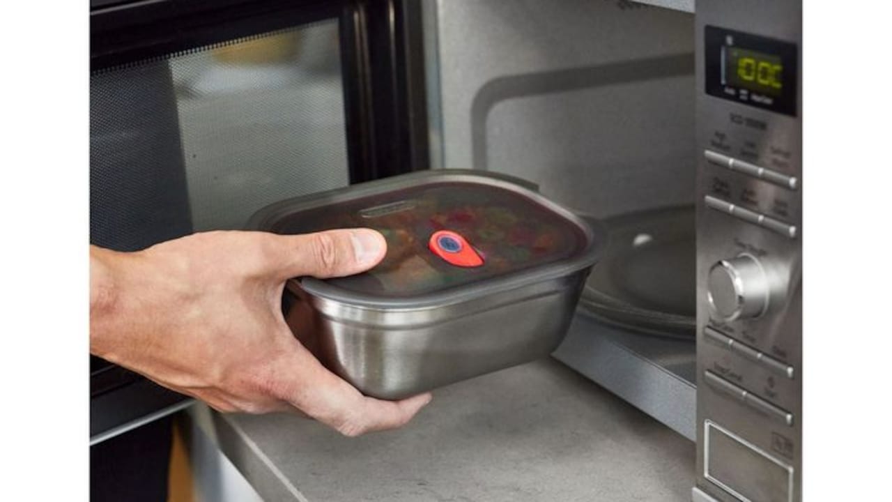 Tips To Pick Microwave-Safe Container Sets That Do Not Absorb Food Smell Tips To Pick Microwave-Safe Container Sets That Do Not Absorb Food Smell