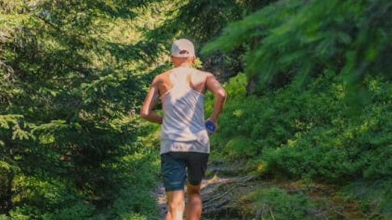 रोज के 10,000 कदम क्या हार्ट अटैक का खतरा कम कर सकते हैं? स्टडीज ने किया खुलासा!