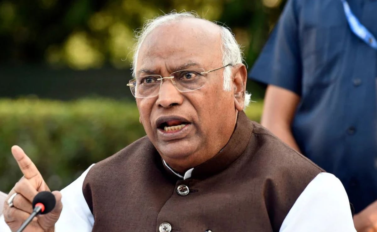 "PM Modi Delivered Drama Instead Of Addressing Core Issues": M Kharge