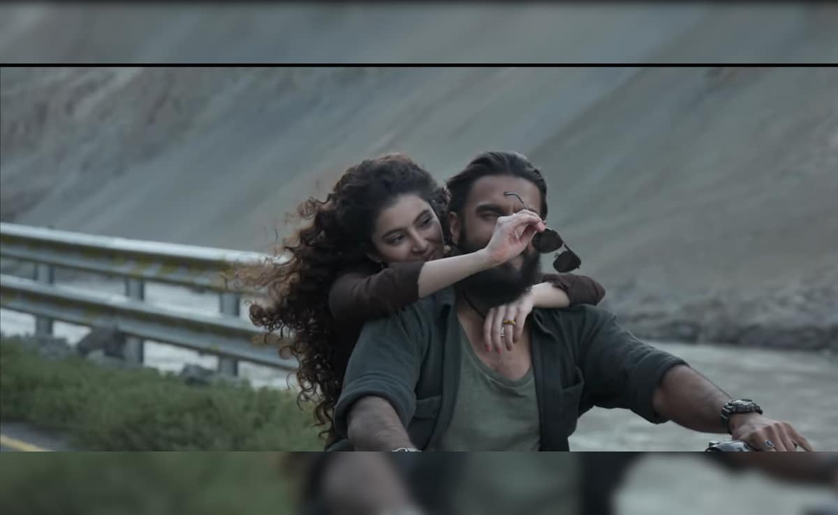 Ranveer Singh Compares 20-Year-Old Dhurandhar Co-Star Sara Arjun With Dakota Fanning: "You Make Me Look Better"