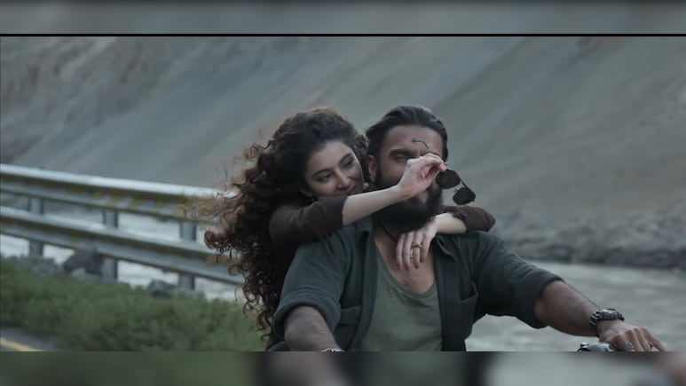 Ranveer Singh Compares 20-Year-Old <i>Dhurandhar</i> Co-Star Sara Arjun With Dakota Fanning: "You Make Me Look Better"