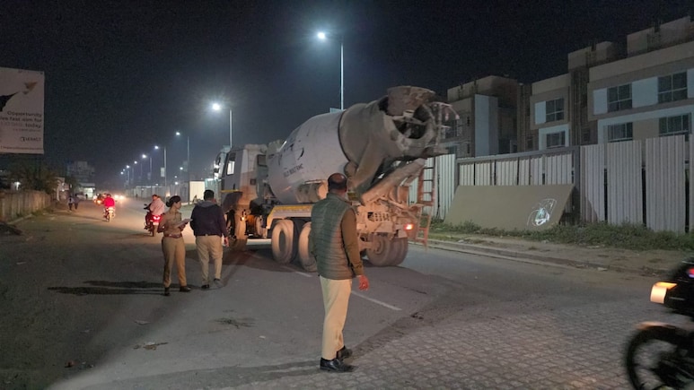 PCMC : पिंपरी-चिंचवडकरांनो, आता निर्धास्त फिरा! धोकादायक वाहनांवर प्रशासनाचा 'सर्जिकल स्ट्राइक' वाचा सविस्तर