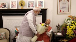 पीएम मोदी ने लालकृष्ण आडवाणी के घर जाकर दी जन्&zwj;मदिन की बधाई, कहा - राष्ट्र के प्रति उनकी सेवा अविस्मरणीय
