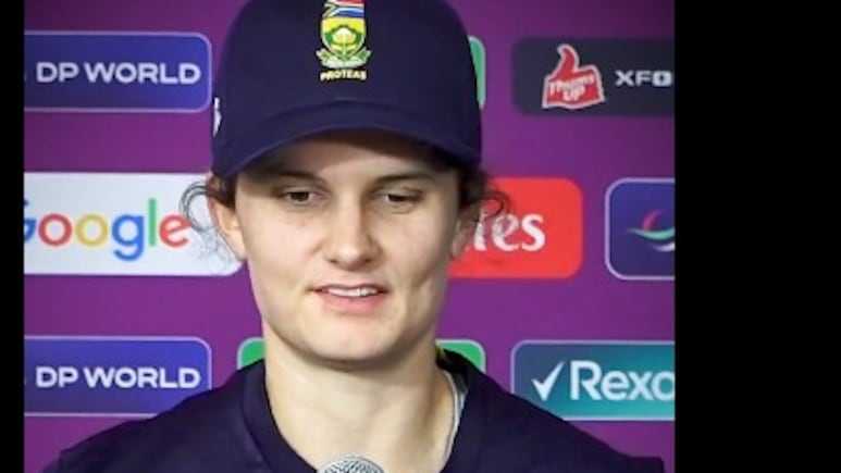 Ind vs SA Women: 'हम उन्हें शांत कर देंगे', दक्षिण अफ्रीकी कप्तान कर रहीं पैट कमिंस की नकल, भारत को दी वॉर्निंग Ind vs SA Women: 'हम उन्हें शांत कर देंगे', दक्षिण अफ्रीकी कप्तान कर रहीं पैट कमिंस की नकल, भारत को दी वॉर्निंग