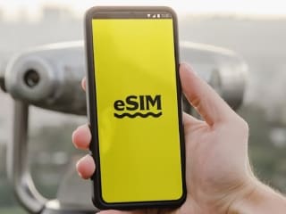 पुराने SIM को eSIM में बदलें चुटकी में: Airtel, Jio, Vi हो या BSNL - सभी के लिए है ये गाइड