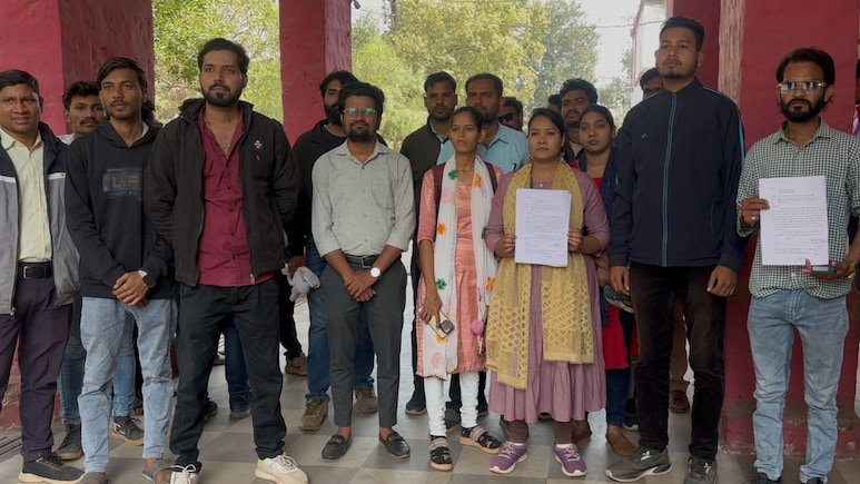 नौकरी के नाम पर धोखा! मतलब निकलते ही 15 दिनों बाद प्रशासन ने किया बाहर?