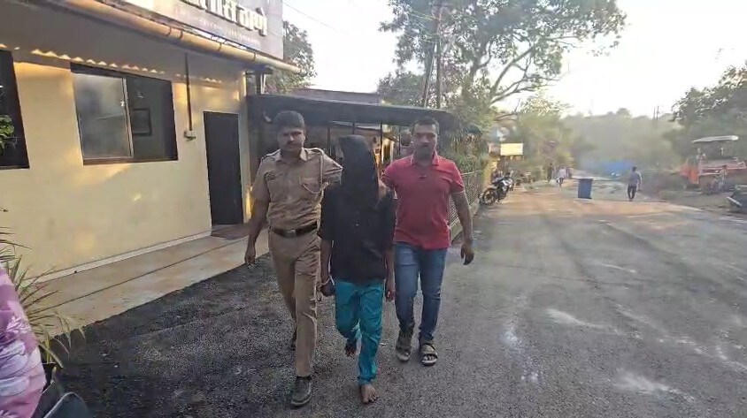 Maharashtra Man Kills Teen Niece By Pushing Her Off Moving Train After Relationship Pressure