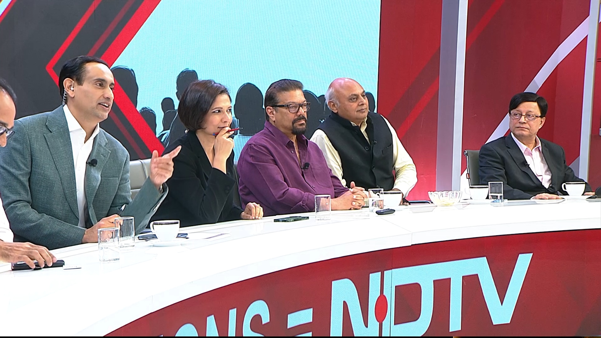 Battleground Bihar With Rahul Kanwal: Is Bihar Headed for an NDA Sweep or a Nail-Biter?