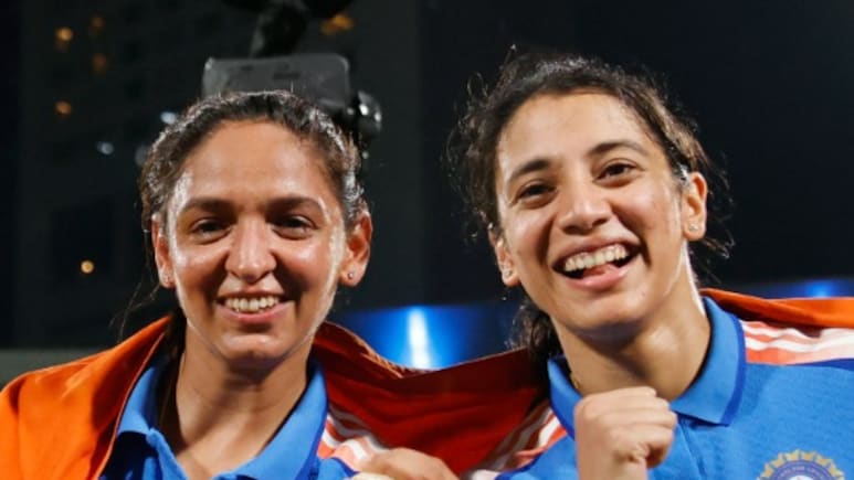 हरमनप्रीत कौर के वर्ल्ड कप जीतते ही कौन देने लगा उन्हें कप्तानी छोड़ने की सलाह?