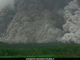 Hundreds Seek Refuge As Mount Semeru Erupts In Indonesia